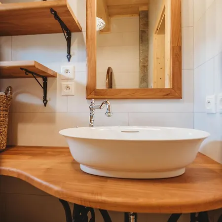 Drevenica Liptovské Behárovce Casa de Férias *